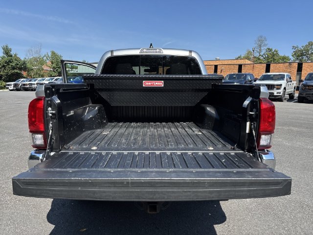 Used 2022 Toyota Tacoma SR5 AWD/4WD image 22