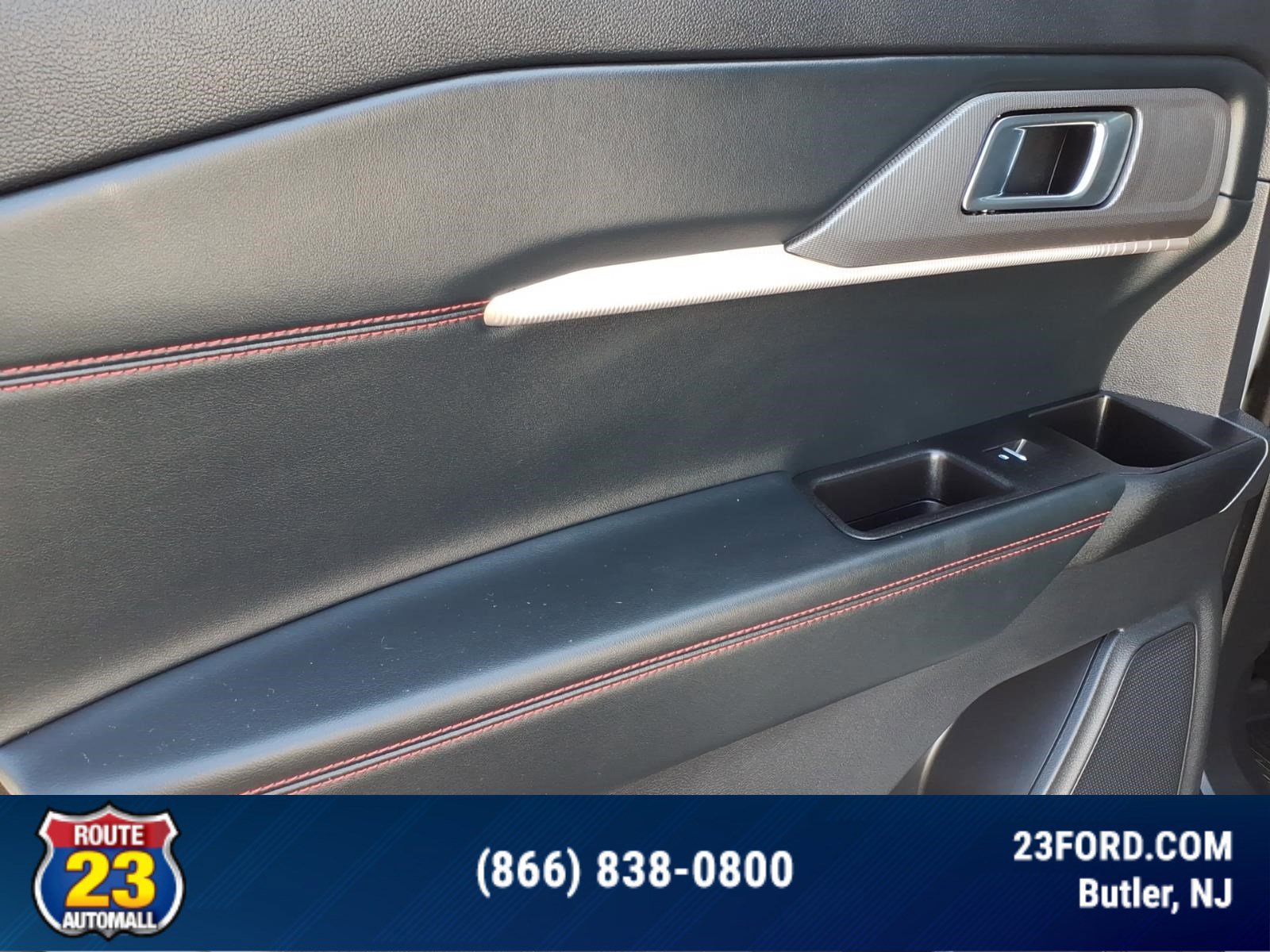 Certified 2025 Ford Explorer ST-Line w/ Premium Package AWD/4WD image 22