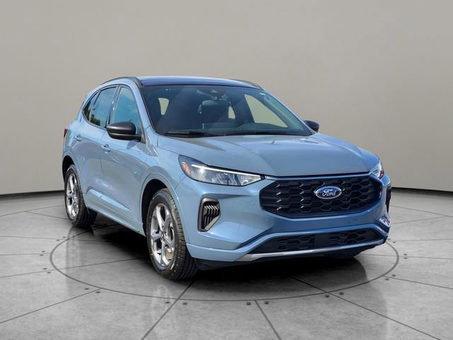 Certified 2023 Ford Escape ST-Line w/ Tech Pack #1 AWD/4WD image 14