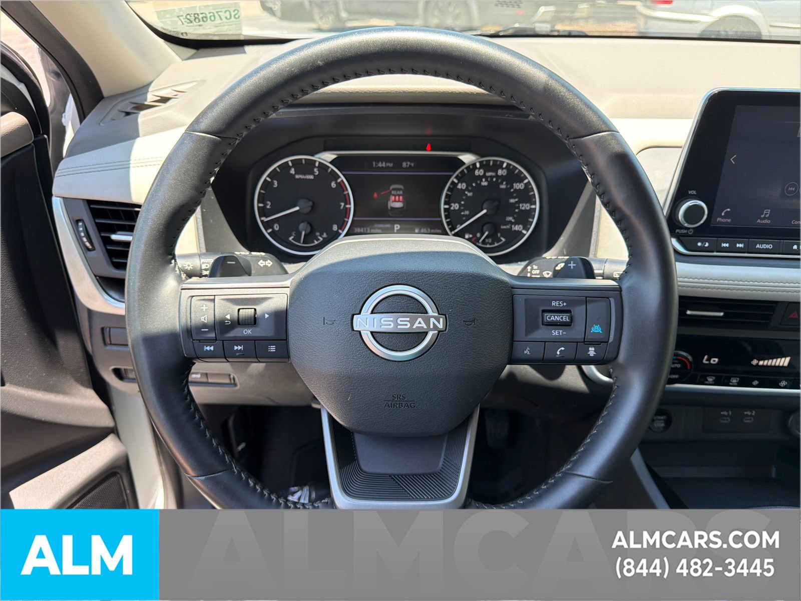 Used 2025 Nissan Rogue SV FWD image 28