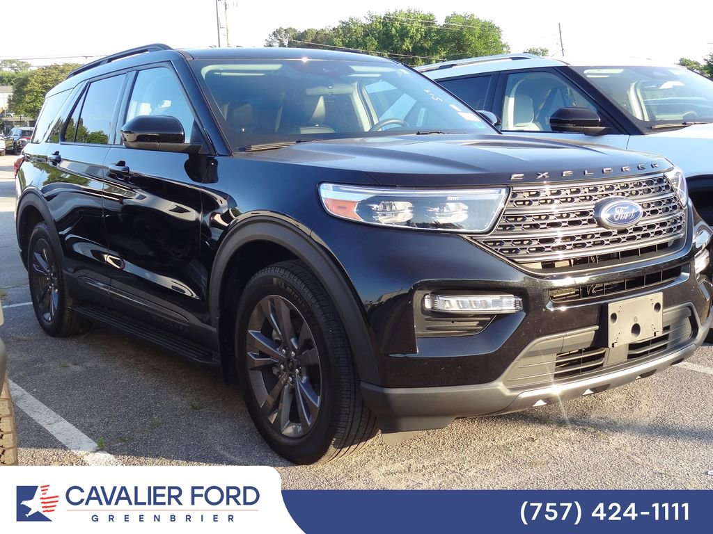 Certified 2023 Ford Explorer XLT w/ Equipment Group 202A AWD/4WD image 1