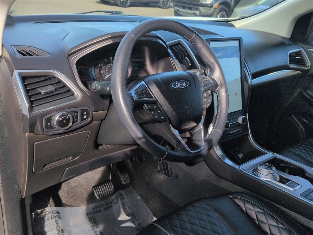 Certified 2023 Ford Edge Titanium w/ Class II Trailer Tow Package image 12