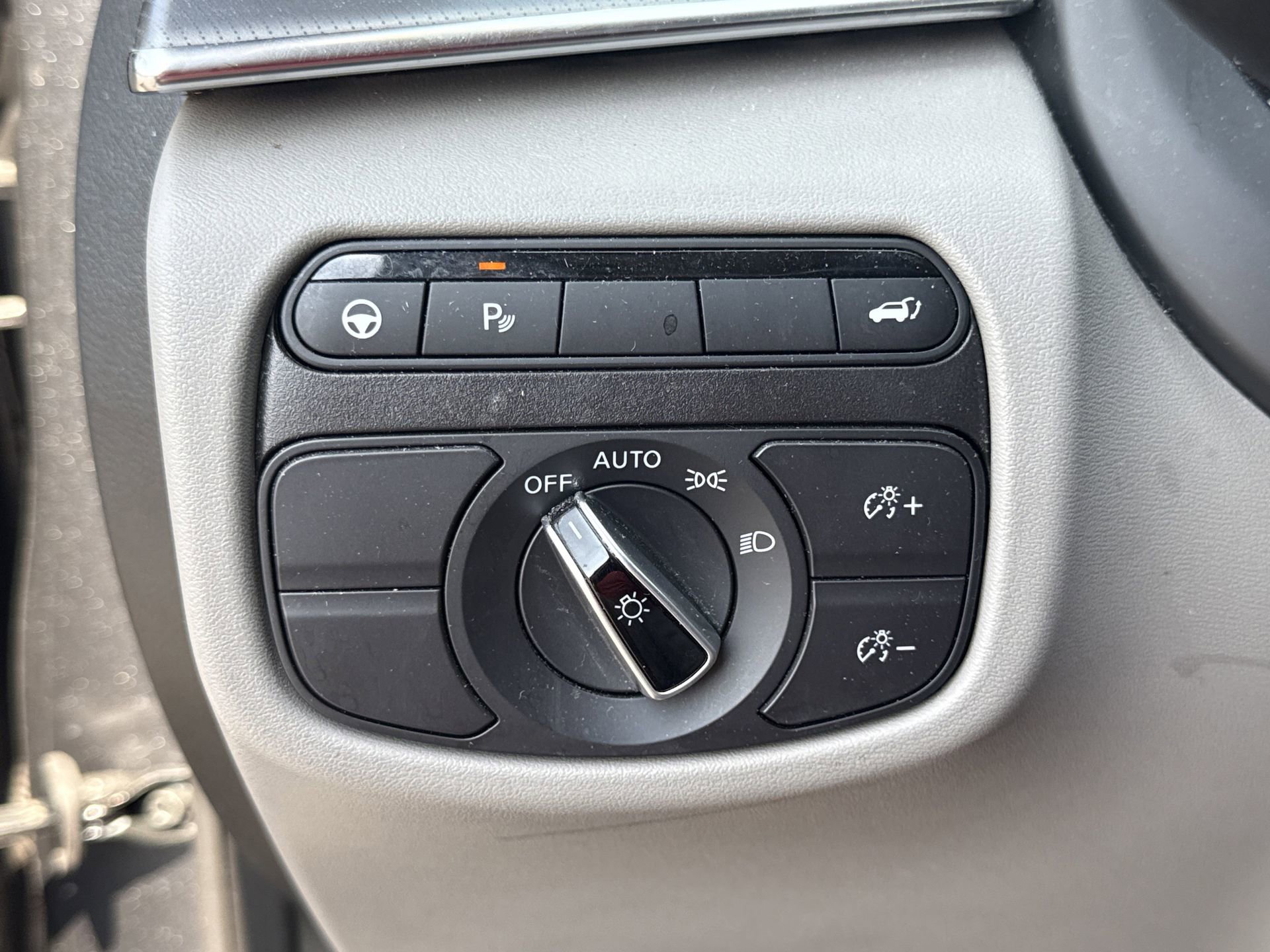 Used 2023 INFINITI QX50 Luxe image 11