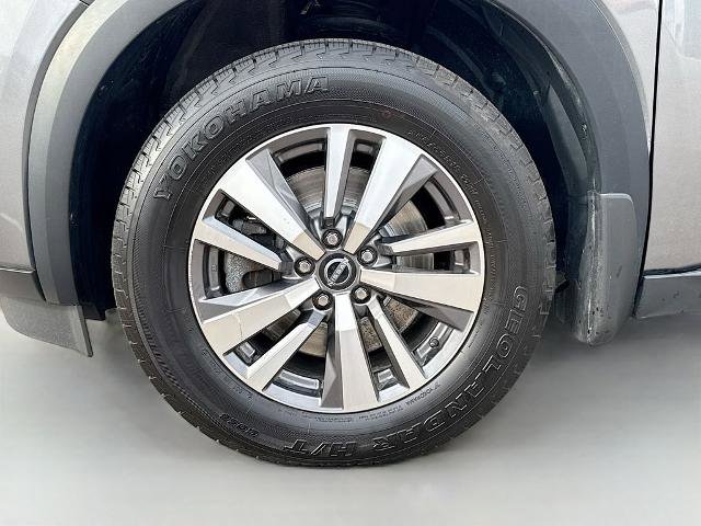 Used 2023 Nissan Pathfinder SL w/ Black Appearance Package AWD/4WD image 24