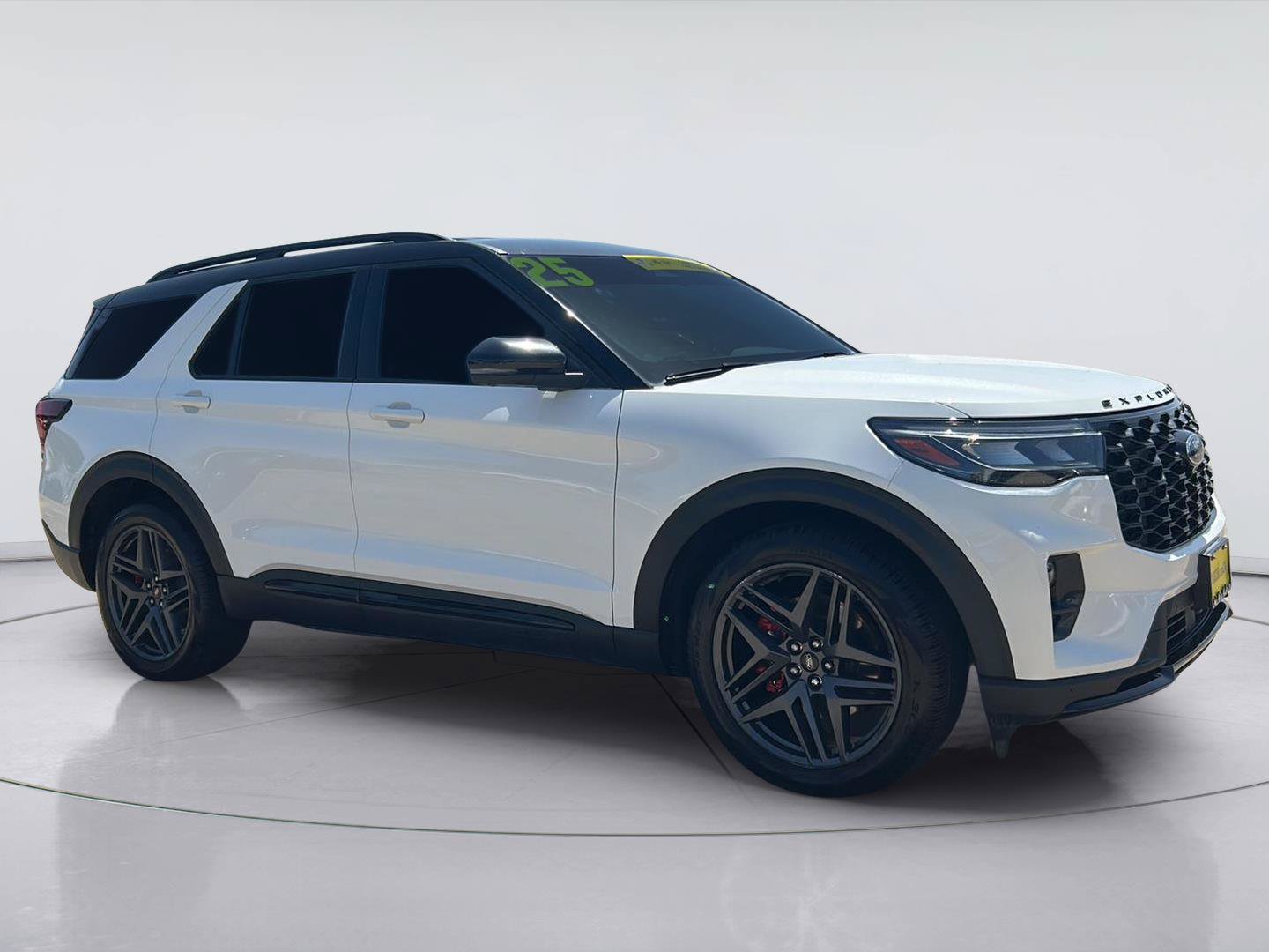 Certified 2025 Ford Explorer ST AWD/4WD image 1