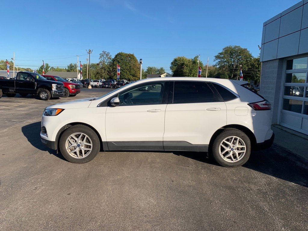 Certified 2022 Ford Edge SEL image 3