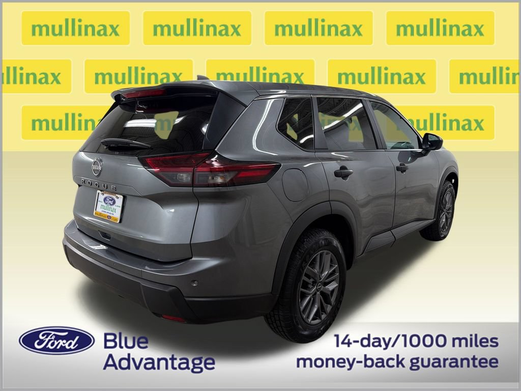 Used 2024 Nissan Rogue S FWD image 3