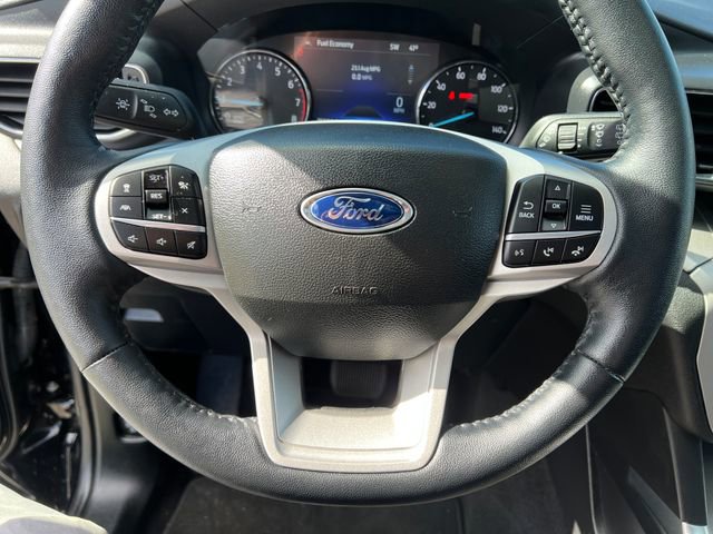 Certified 2022 Ford Explorer XLT w/ Equipment Group 202A image 19