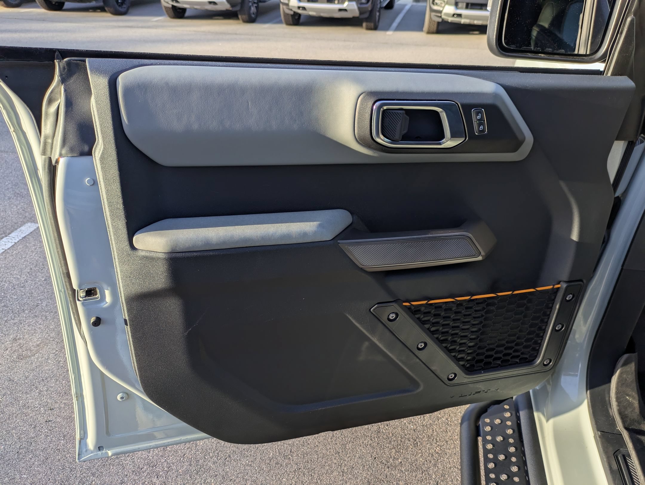 Certified 2022 Ford Bronco Badlands AWD/4WD image 16