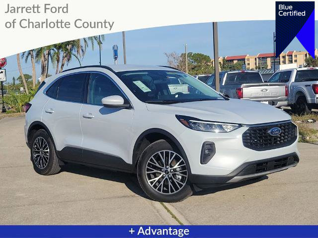 Certified 2025 Ford Escape SE w/ Class II Trailer Tow Package