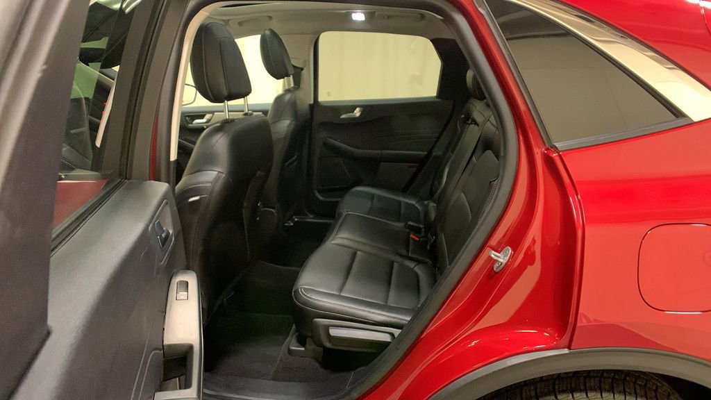 Certified 2022 Ford Escape SEL image 24