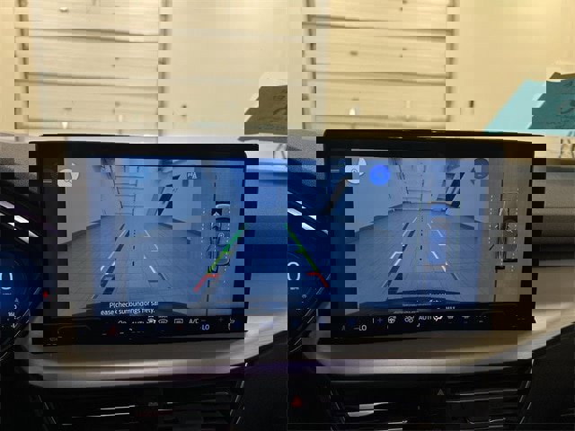 Certified 2023 Ford Escape Platinum w/ Premium Technology Package image 15