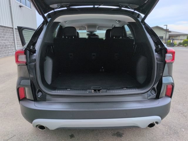 Certified 2023 Ford Escape Platinum AWD/4WD image 28