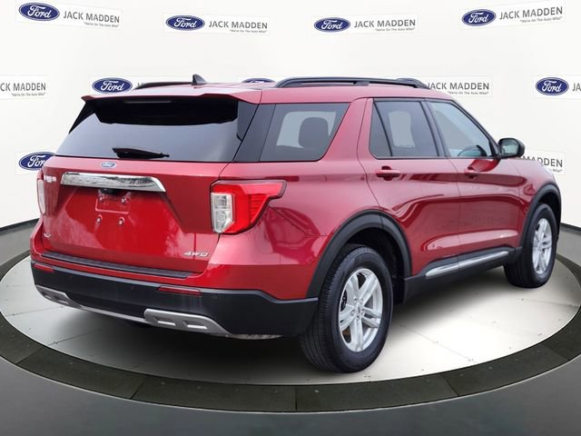 Certified 2022 Ford Explorer XLT w/ Equipment Group 202A image 4