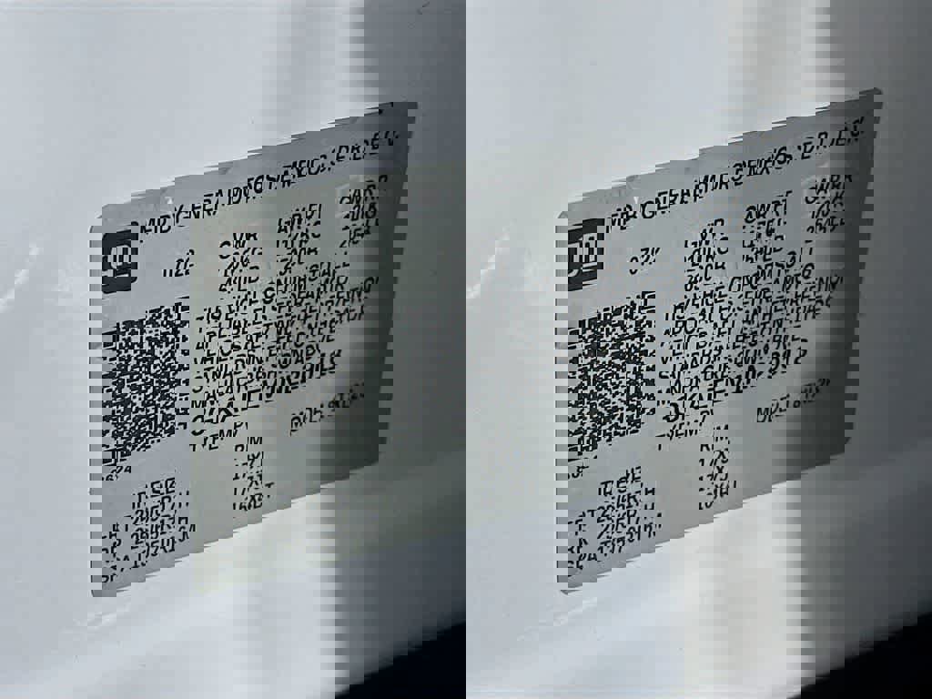 Used 2022 GMC Terrain SLE w/ Driver Convenience Package image 25