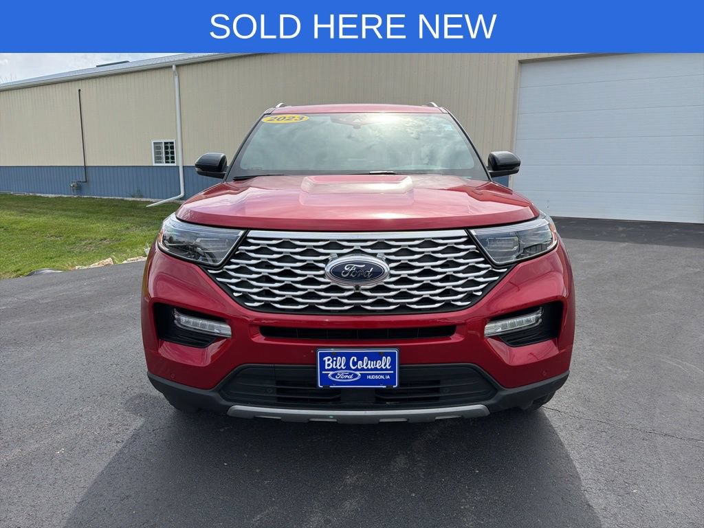 Certified 2023 Ford Explorer Platinum w/ Premium Technology Package AWD/4WD image 9