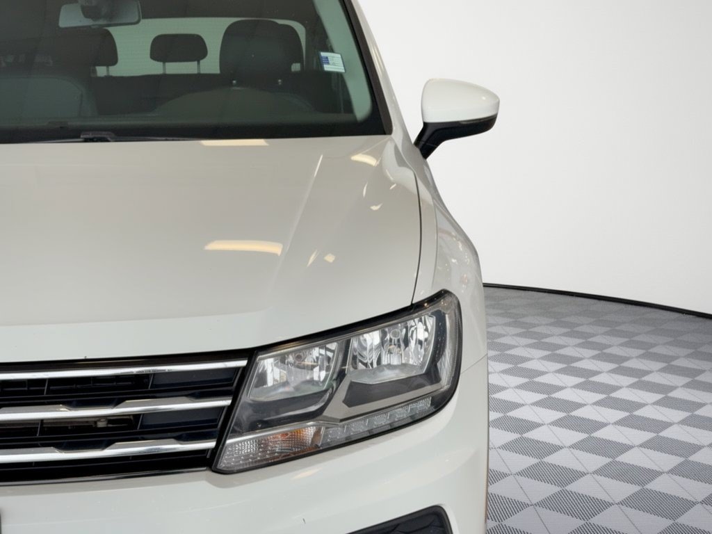 Used 2018 Volkswagen Tiguan SE FWD image 12