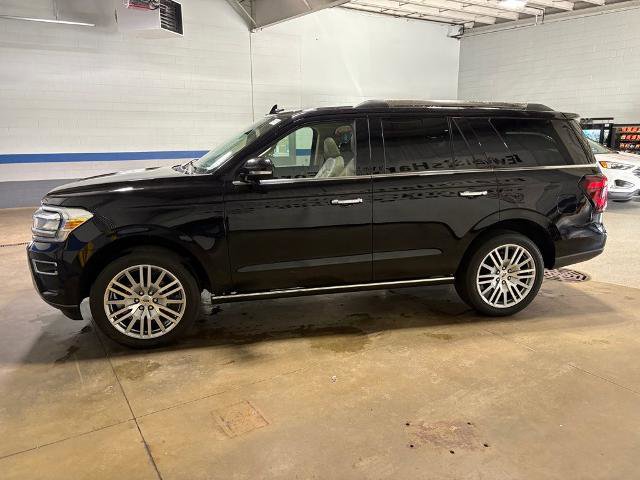 Certified 2023 Ford Expedition Limited AWD/4WD image 5