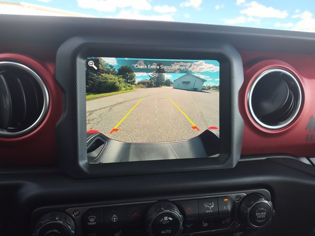 Used 2022 Jeep Gladiator Rubicon AWD/4WD image 24