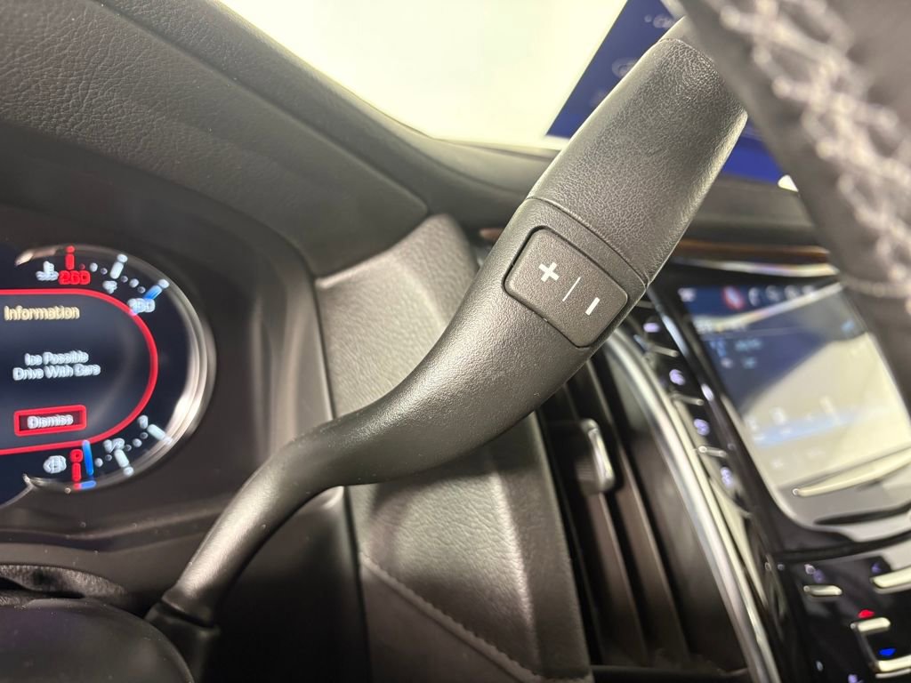 Used 2020 Cadillac Escalade Premium Luxury image 22