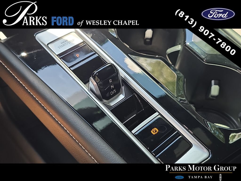Used 2024 Volkswagen Atlas Cross Sport SEL R-Line AWD/4WD image 26