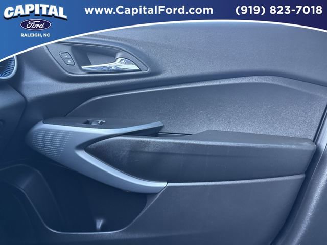 Used 2025 Chevrolet Trax LS image 27