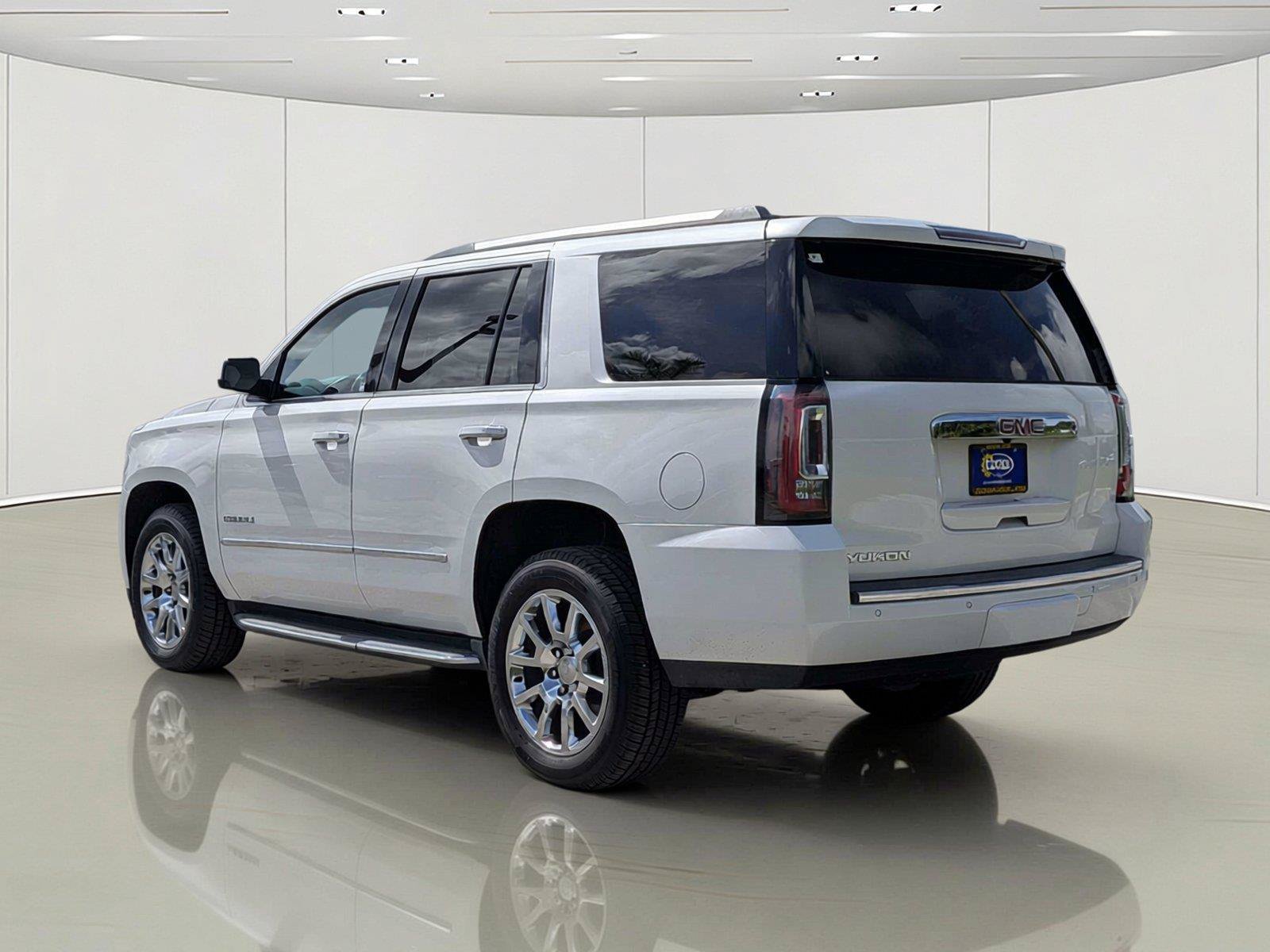 Used 2018 GMC Yukon Denali w/ Open Road Package AWD/4WD image 8