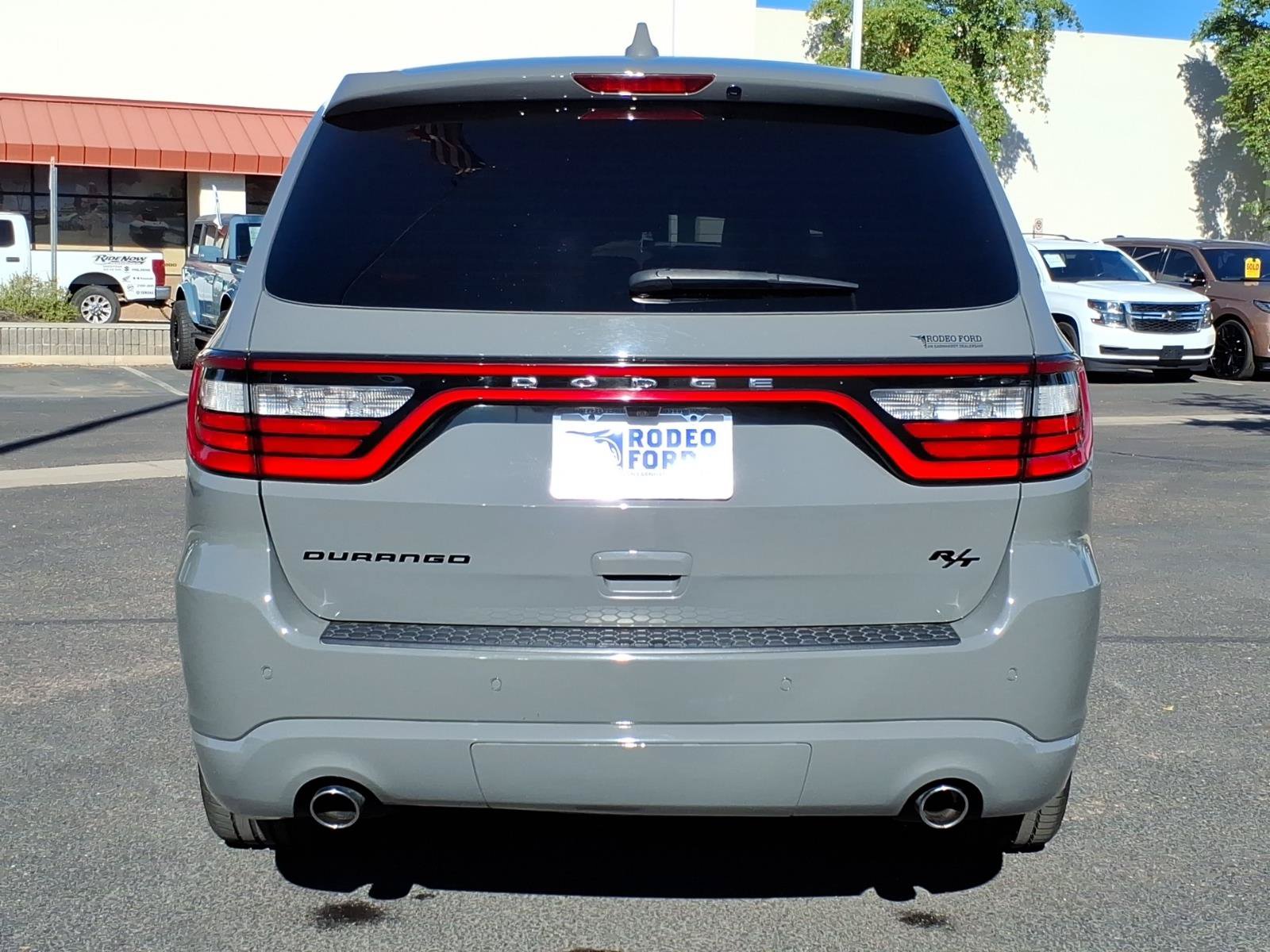 Used 2020 Dodge Durango R/T w/ Blacktop Package RWD image 4