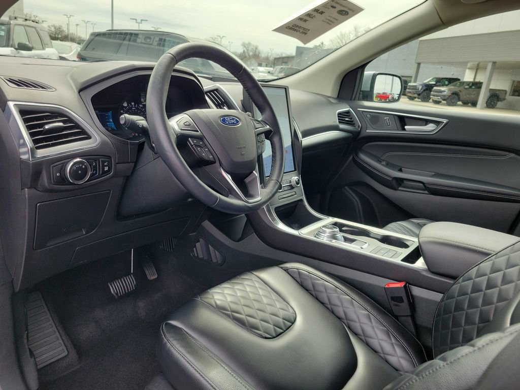 Certified 2024 Ford Edge Titanium image 21