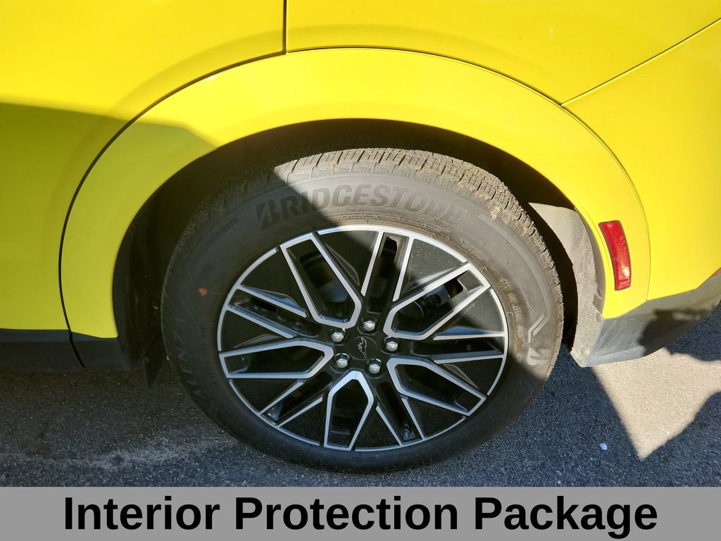 Certified 2025 Ford Mustang Mach-E Premium AWD/4WD image 3