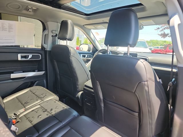 Certified 2024 Ford Explorer XLT w/ Equipment Group 202A AWD/4WD image 29