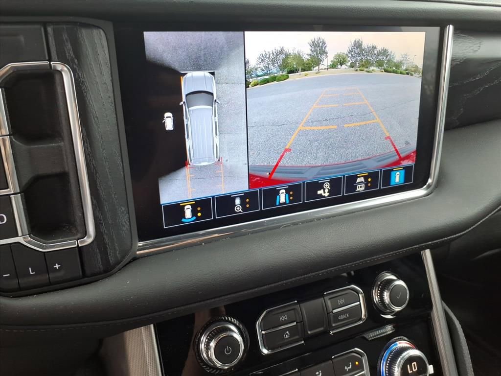 Used 2021 GMC Yukon Denali w/ Denali Premium Package image 40