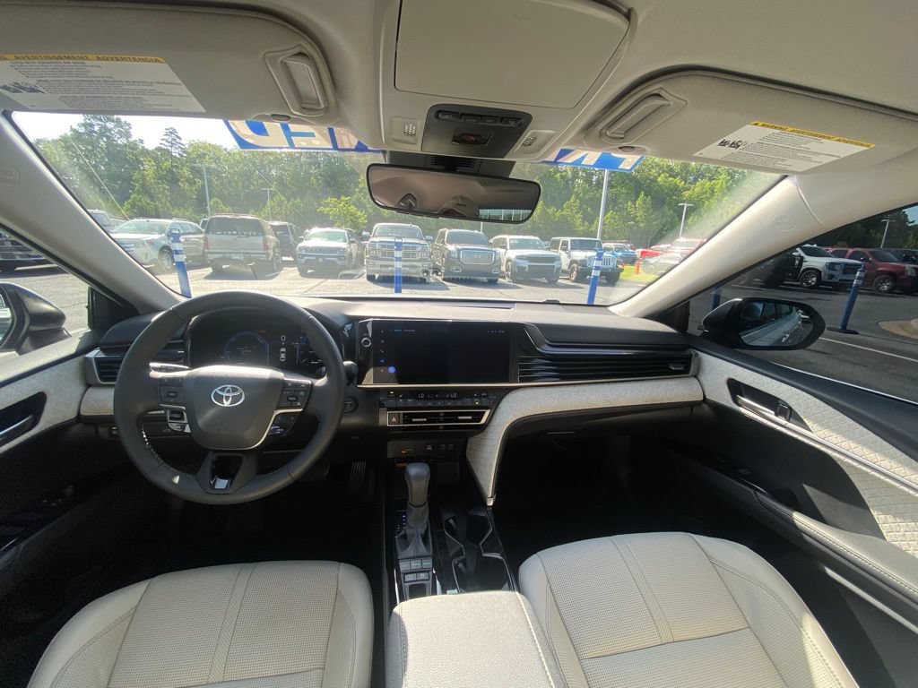 Used 2026 Toyota Camry XLE FWD image 25
