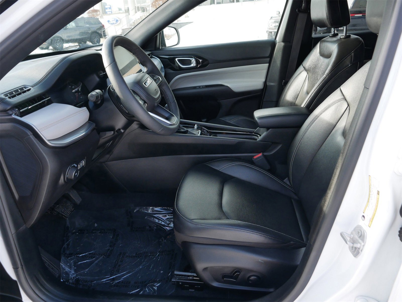 Used 2025 Jeep Compass Limited image 12