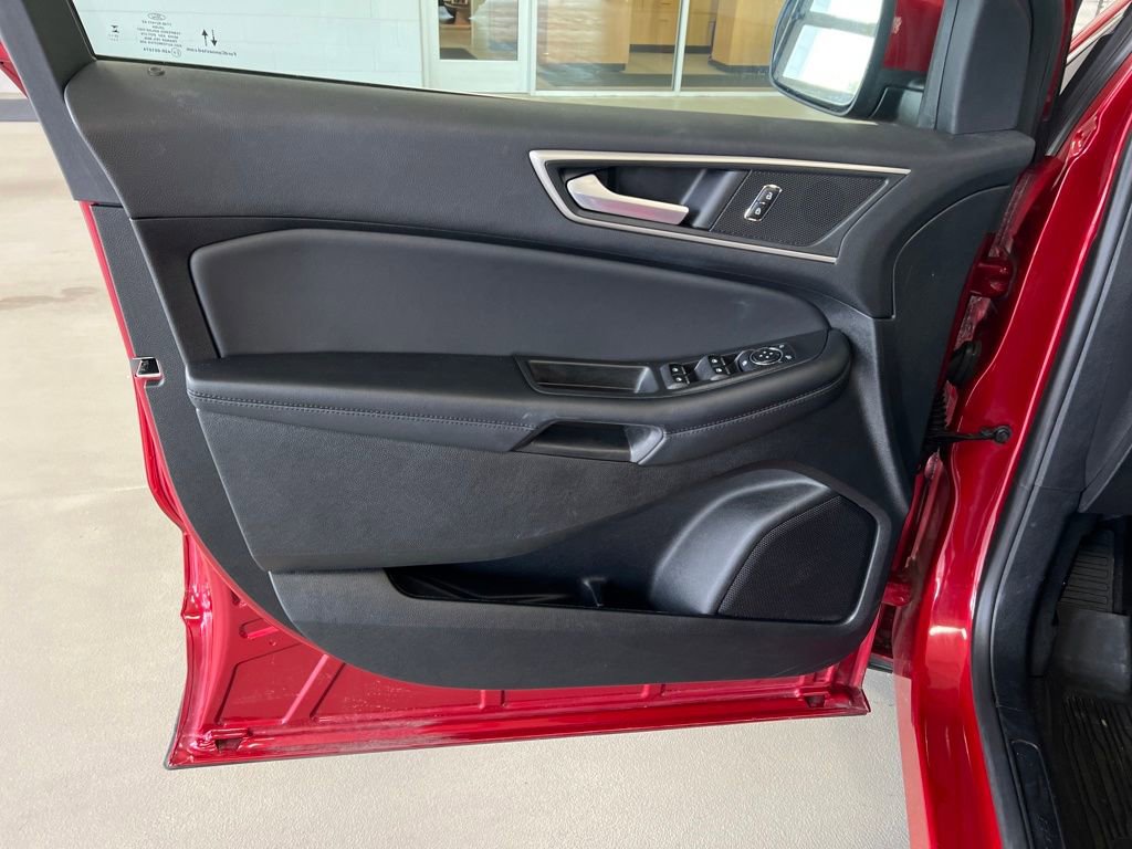 Certified 2024 Ford Edge SEL w/ Convenience Package image 12