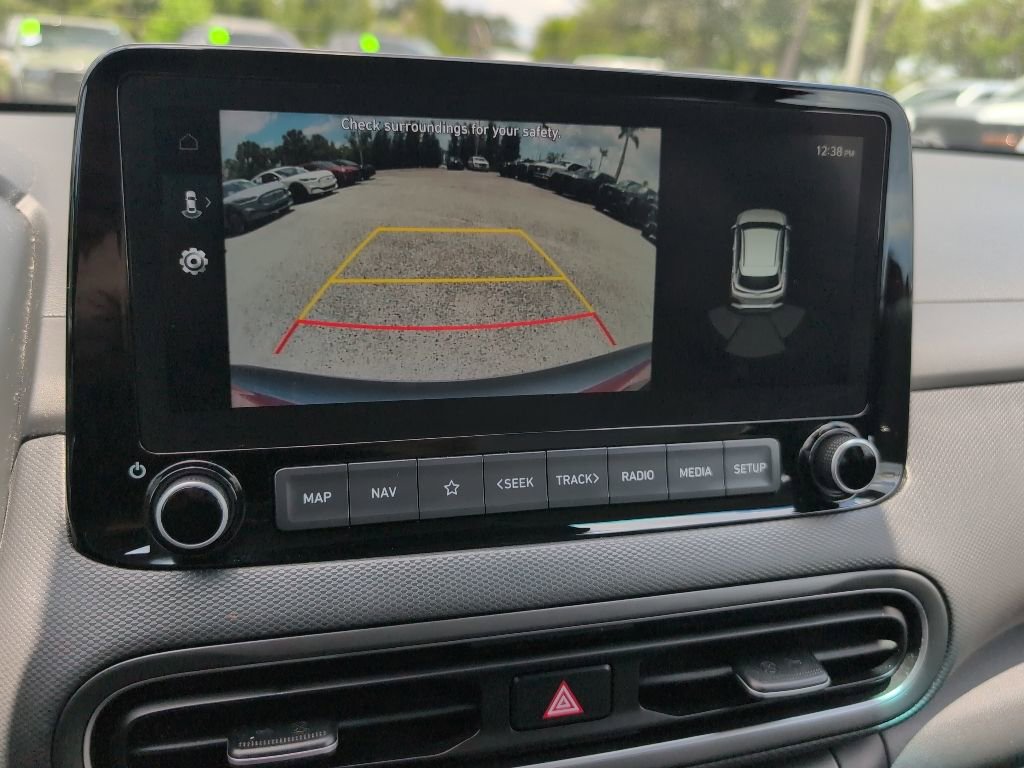 Used 2023 Hyundai Kona Limited FWD image 17