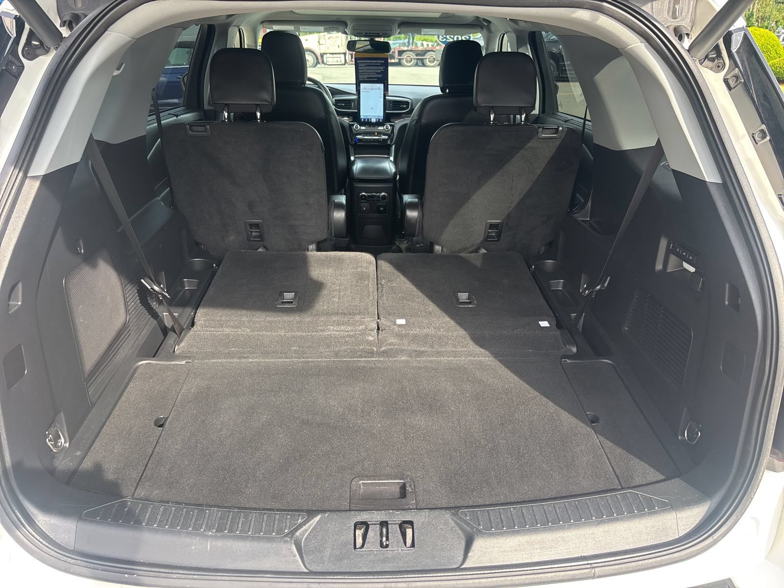 Certified 2023 Ford Explorer Limited w/ Limited Technology Package AWD/4WD image 49