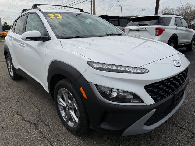 Used 2023 Hyundai Kona SEL AWD/4WD image 1