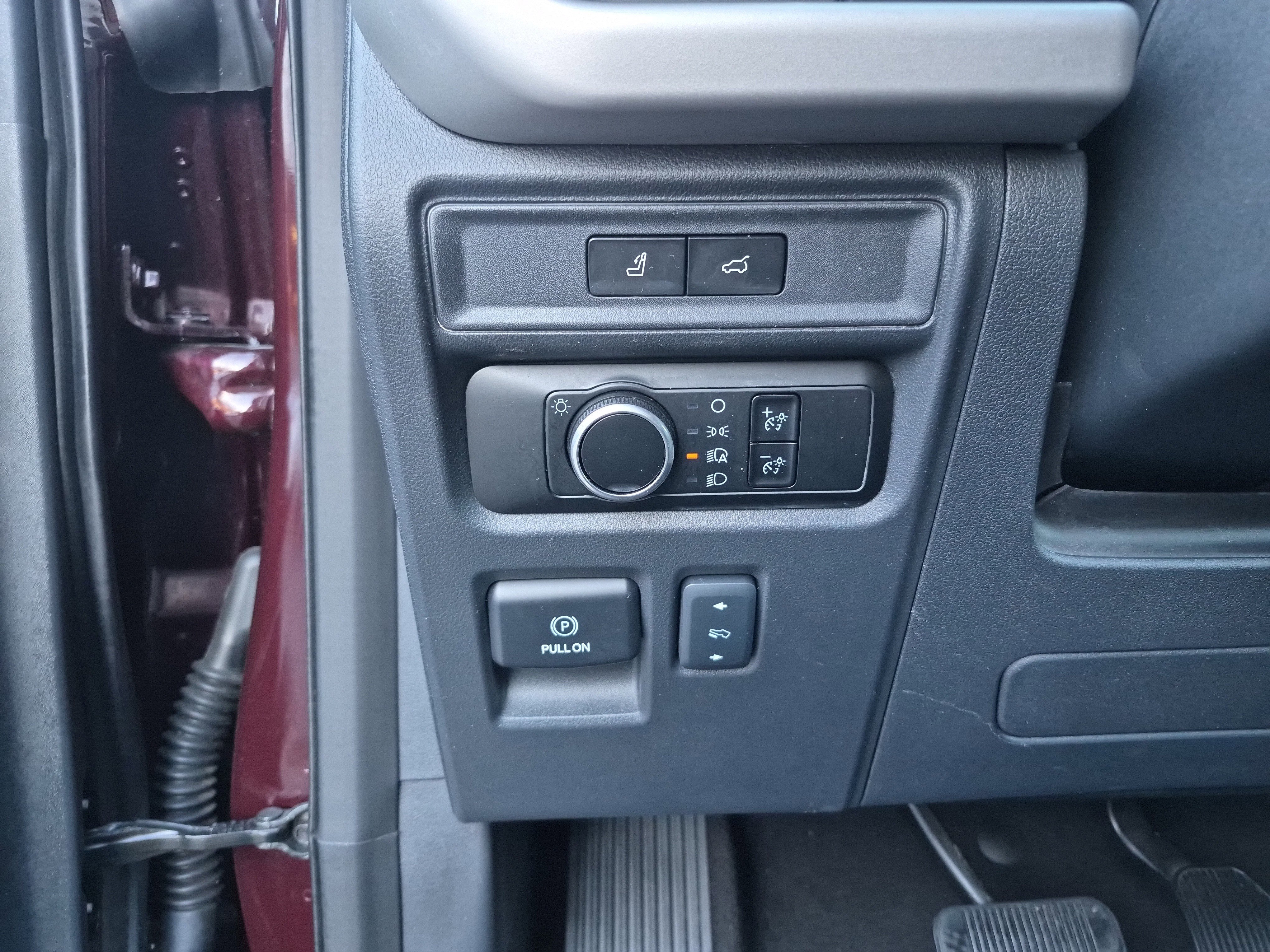 Certified 2024 Ford Expedition XLT image 22