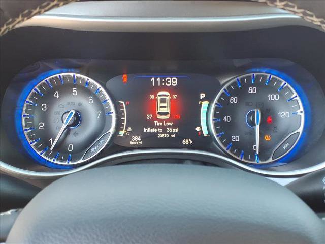 Used 2024 Chrysler Pacifica Touring-L image 20