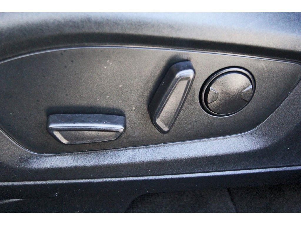 Certified 2022 Ford Explorer XLT RWD image 30