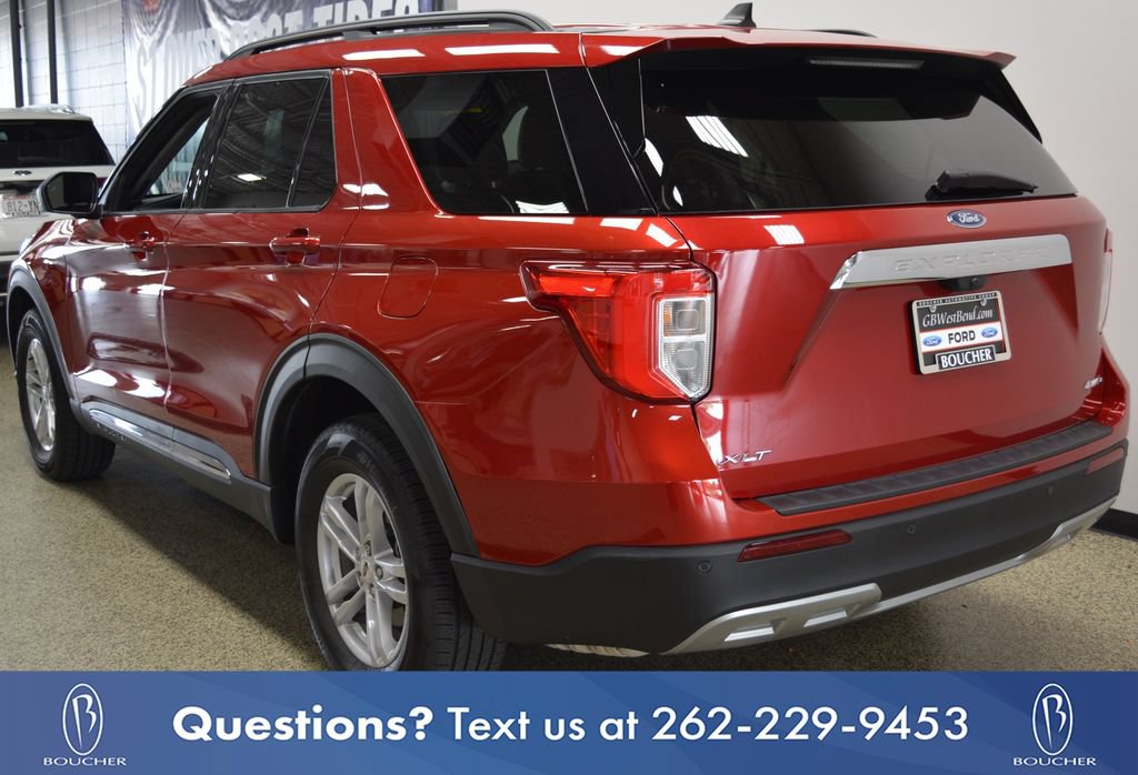 Certified 2024 Ford Explorer XLT w/ Equipment Group 202A AWD/4WD image 4