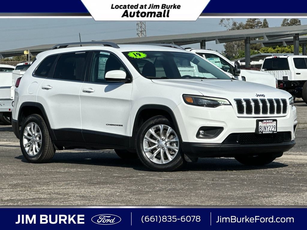 Used 2019 Jeep Cherokee Latitude w/ Cold Weather Group image 7