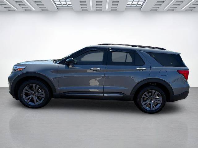 Certified 2023 Ford Explorer XLT w/ Equipment Group 202A AWD/4WD image 6