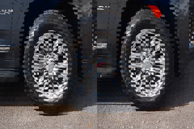 Used 2021 GMC Yukon SLT w/ SLT Luxury Plus Package image 9