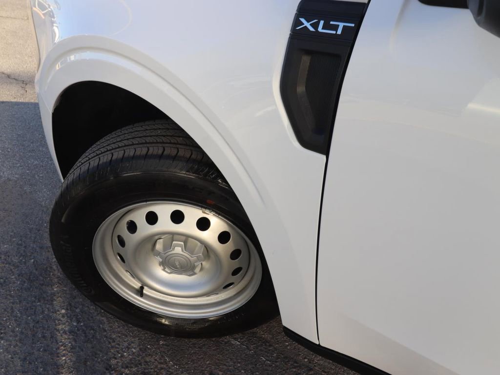 Certified 2025 Ford Maverick XLT w/ Equipment Group 302A image 9