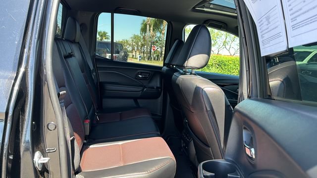 Used 2025 Honda Ridgeline Black Edition image 13