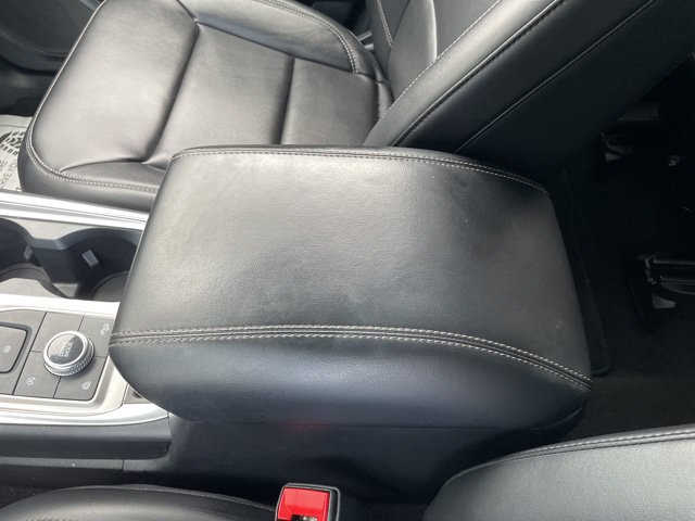 Certified 2024 Ford Explorer XLT w/ Equipment Group 202A AWD/4WD image 18