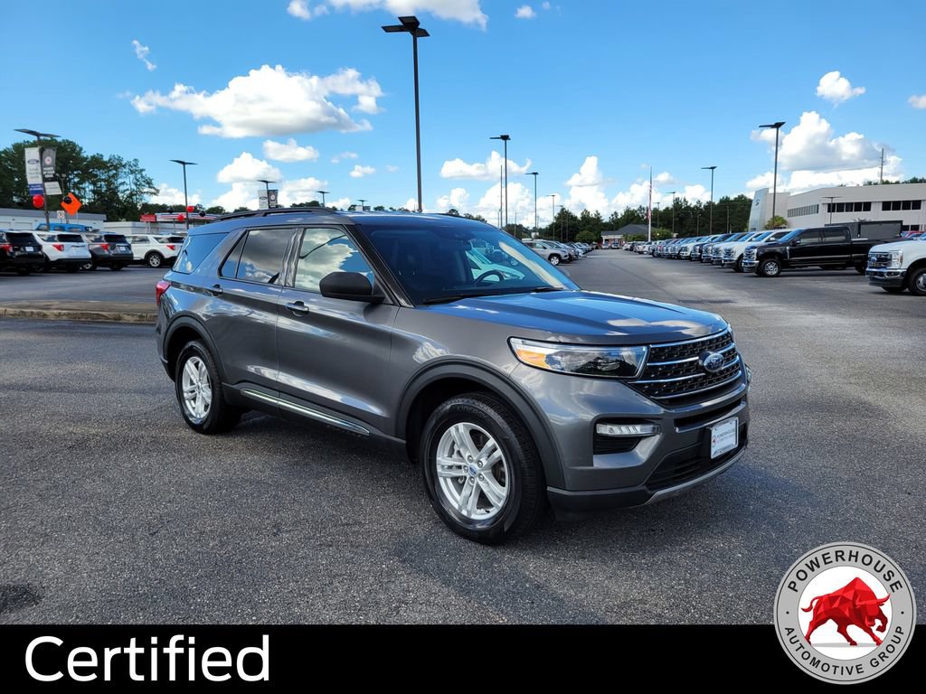 Certified 2023 Ford Explorer XLT w/ Equipment Group 202A AWD/4WD image 9