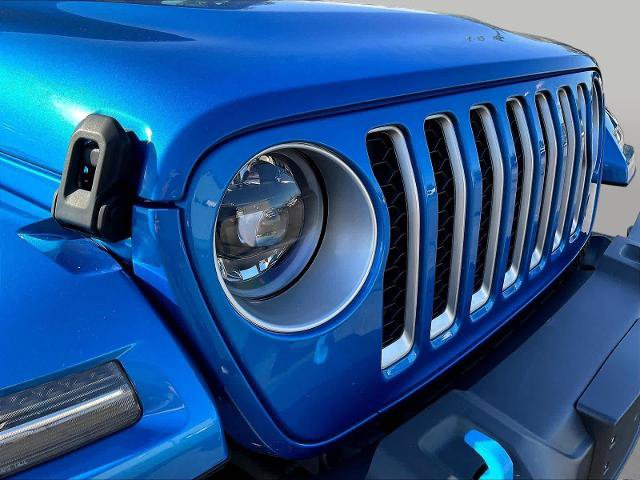 Used 2023 Jeep Wrangler Unlimited Sahara w/ Cold Weather Group AWD/4WD image 31